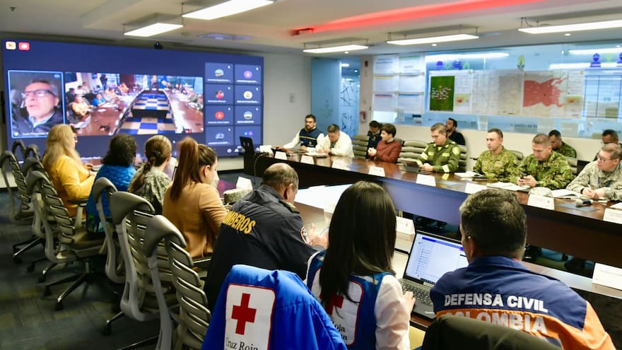 Reportan caída de ceniza del volcán Nevado del Ruiz en Villamaría y Filandia