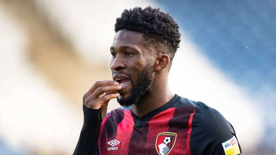 Suspenden seis partidos a Jefferson Lerma por morder a un rival