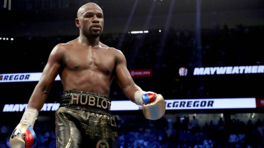 Floyd Mayweather Jr. anuncia que volverá al boxeo para pelea de exhibición