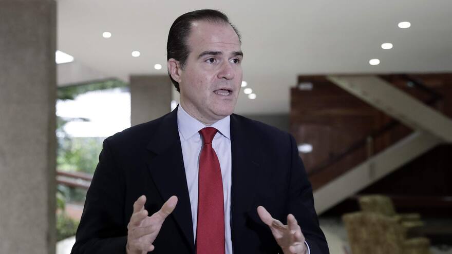 Mauricio Claver-Carone es despedido de la presidencia del BID