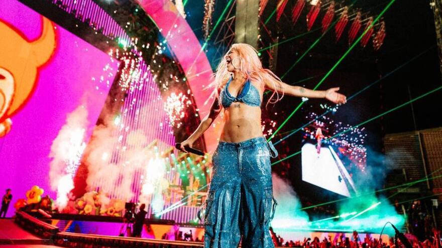 'Fuera Petro' fue coreado en el concierto de Karol G en Bogotá