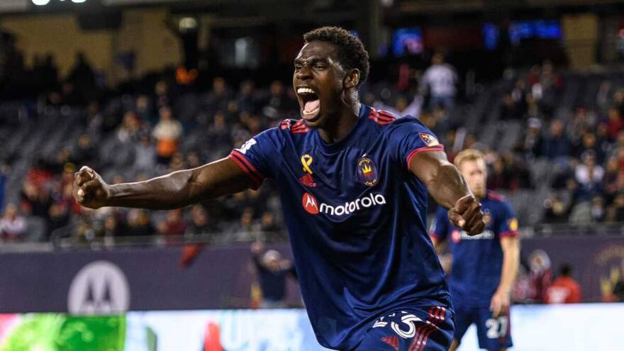 El colombiano Carlos Terán tuvo una buena actuación con Chicago Fire ante DC United en la MLS