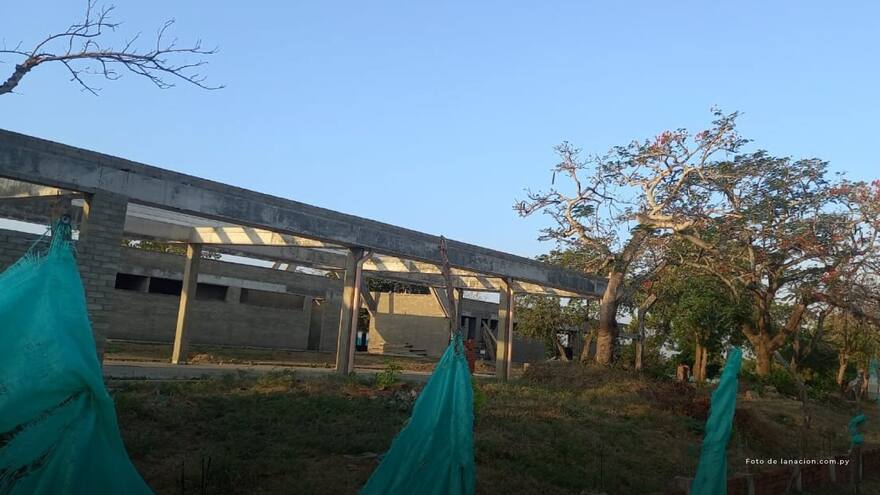 Abren indagación por reconstrucción de colegio en Manatí