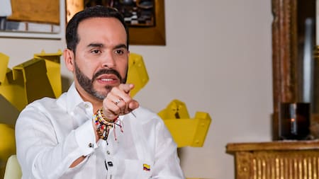 De la Espriella denuncia que “Petro y Cepeda tienen un plan para robarse la segunda vuelta presidencial”