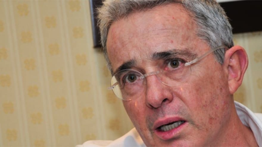 Morris y madres de Soacha, otras rectificaciones de Uribe