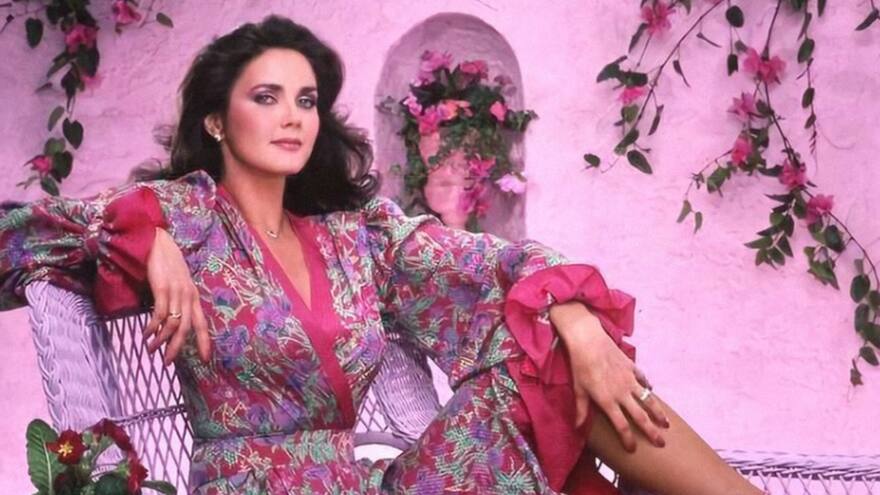 Lynda Carter, actriz de la ‘Mujer Maravilla’, lanzará una nueva canción