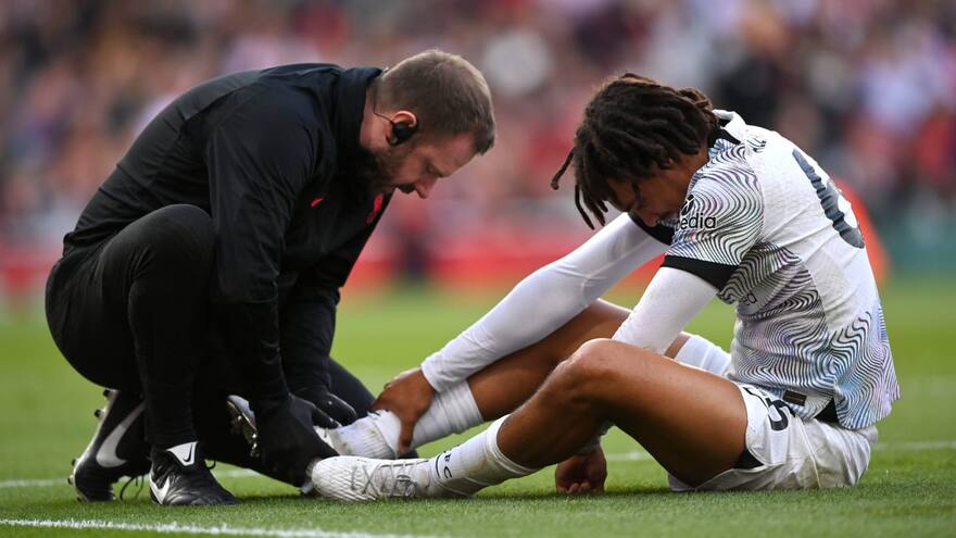 Alexander-Arnold y Matip agravan la crisis del Liverpool