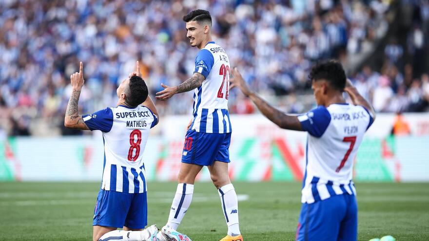 Matheus Uribe sumó un nuevo título en Portugal