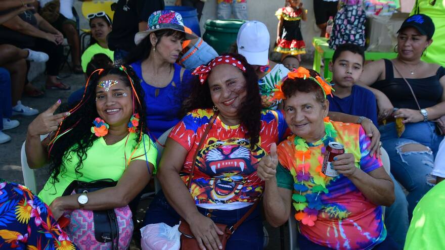 Se moviliza la economía de los reboleros por Desfile del Rey Momo