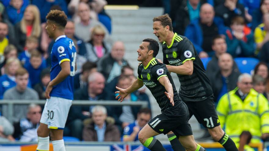 Pedro, Cahill y Willian acercan al Chelsea al título en la ‘Premier League’