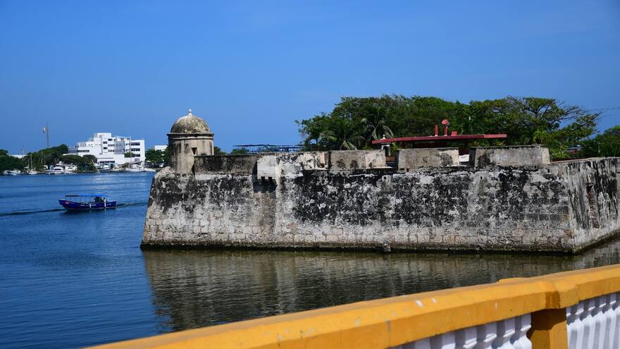 Le restituyeron a Cartagena el baluarte El Reducto