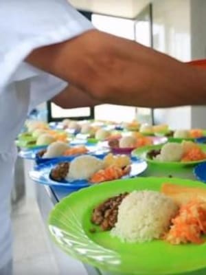 La contratación del PAE y las necesidades alimentarias | Columna de Iván Cancino