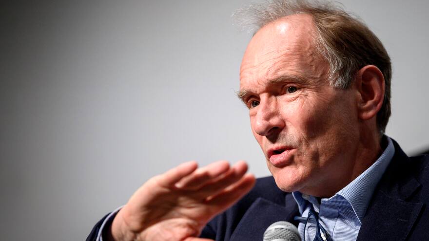 El inventor de la Web pide que los usuarios puedan controlar sus datos