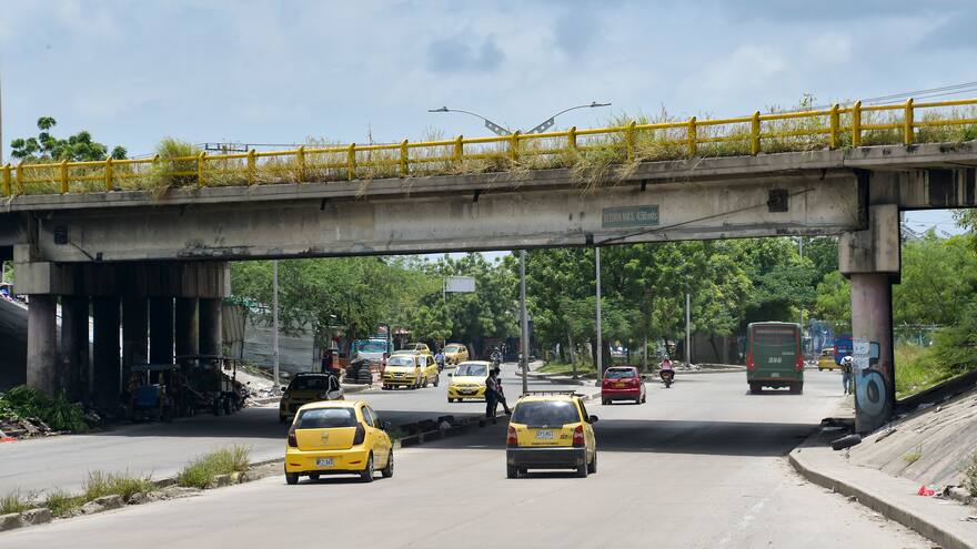 Piden intervenir el puente de la calle 30 en su totalidad