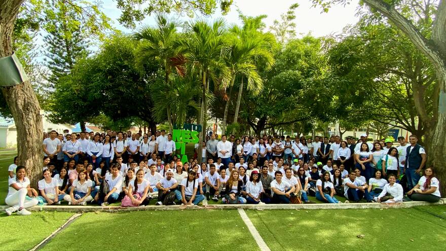 CRA brinda formación a 210 jóvenes en la Escuela de Liderazgo Ambiental