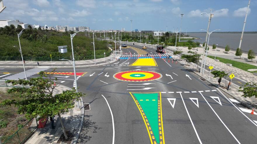 Habilitan nuevas zonas de parqueo y carriles en sector del Gran Malecón