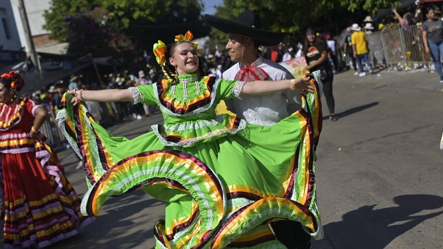 La cultura internacional se hace presente en la Gran Parada Carlos Franco