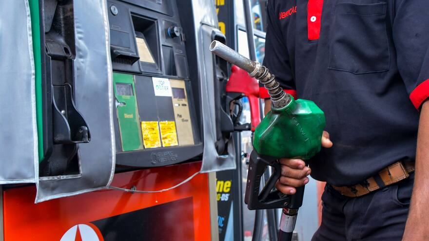Precio del gasolina en noviembre: el valor del combustible aumentó $600