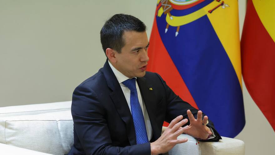 Ecuador: presidente Noboa asegura que presos repatriados no van a volver a entrar al país