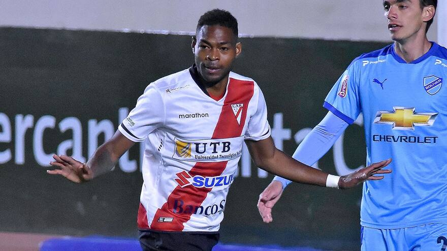 César Farías llama al camerunés-boliviano Marc Enoumba para las eliminatorias