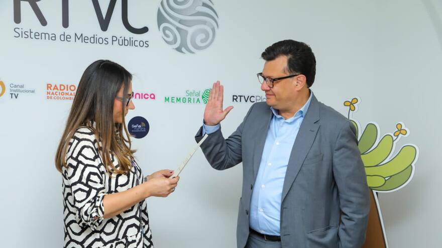 Hollman Morris se posesiona como subgerente de RTVC