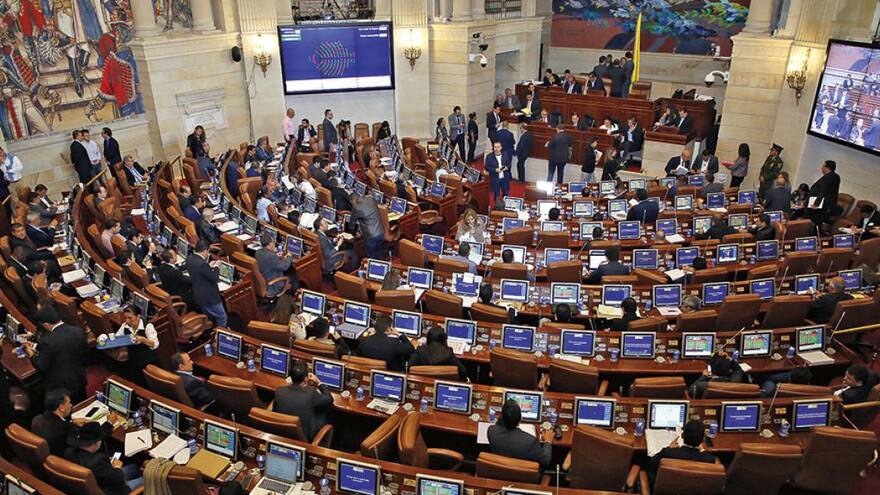 Partido Alianza Verde propone ahorrar $2 billones anuales en publicidad estatal