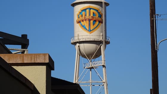 Warner Bros. Discovery dice que la demanda de Paramount Skydance no tiene fundamento