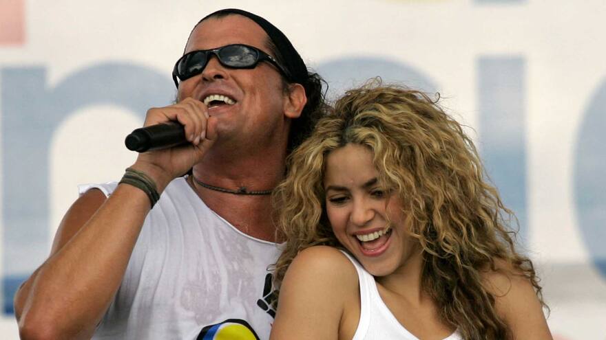 Shakira aprovechó los Premios Lamas para elogiar a Carlos Vives: 'Artistas como tú aparecen cada mil años'