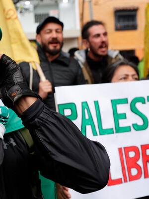 “Con los crespos hechos”