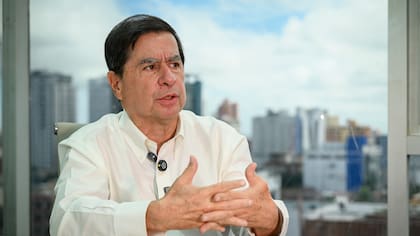 “Yo no voy a destripar a la izquierda ni a exterminar a la derecha”: Juan Fernando Cristo