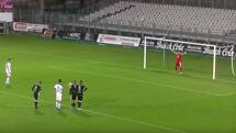 En video: arquero francés evita un gol con la nuca