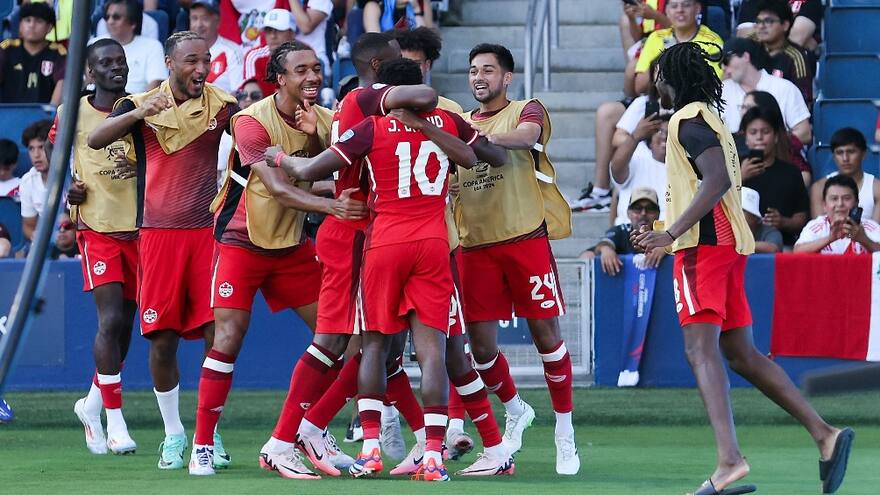 Canadá gana y le complica la vida a Perú