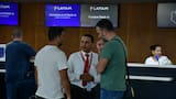 Pasajeros afectados por cierre del aeropuerto Ernesto Cortissoz podrán cambiar su vuelo sin multa: Latam Airlines