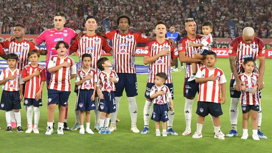 Junior es multado con $13 millones por salir a la cancha con 12 niños