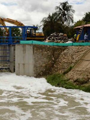 Parque lineal “Arroyo León”