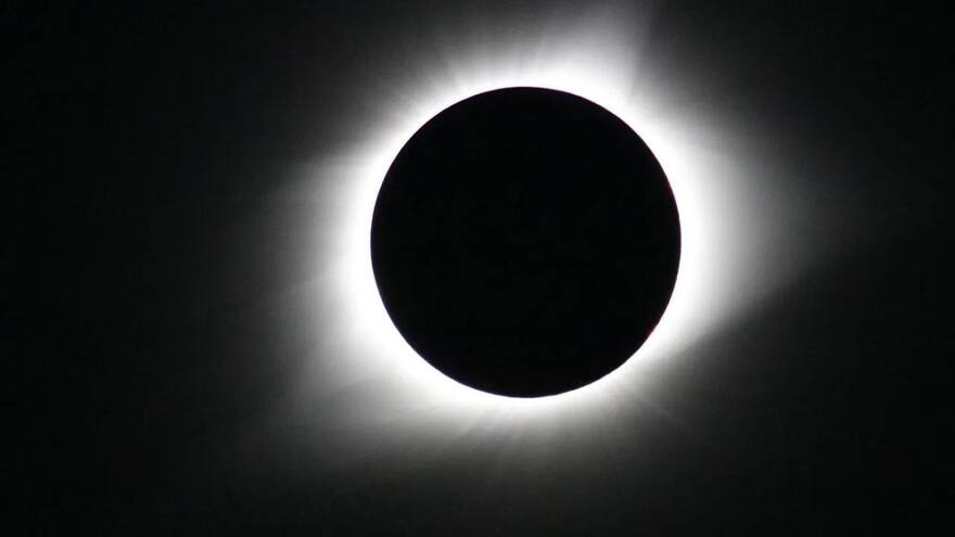NASA hará experimentos durante eclipse solar total para estudiar la atmósfera