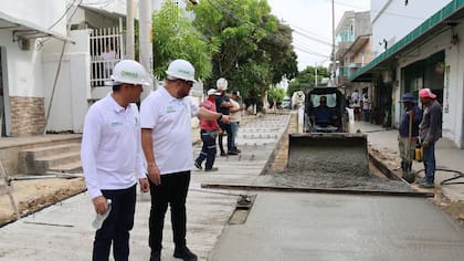 Sigue la recuperación de la malla vial de Puerto Colombia para descongestionar el flujo vehicular