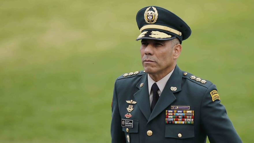 Polémica entre Gustavo Petro y el general Zapateiro: ¿el comandante participó en política?