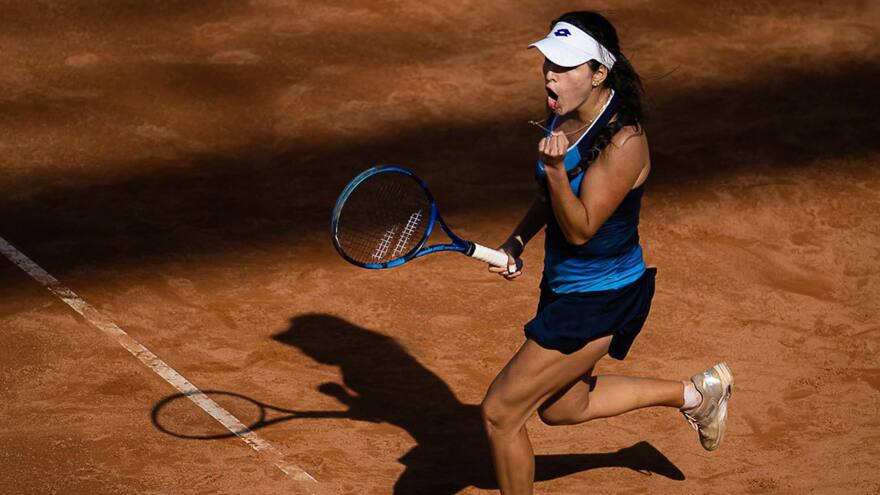 Tenis: Camila Osorio batió a una de las mejores del mundo en España