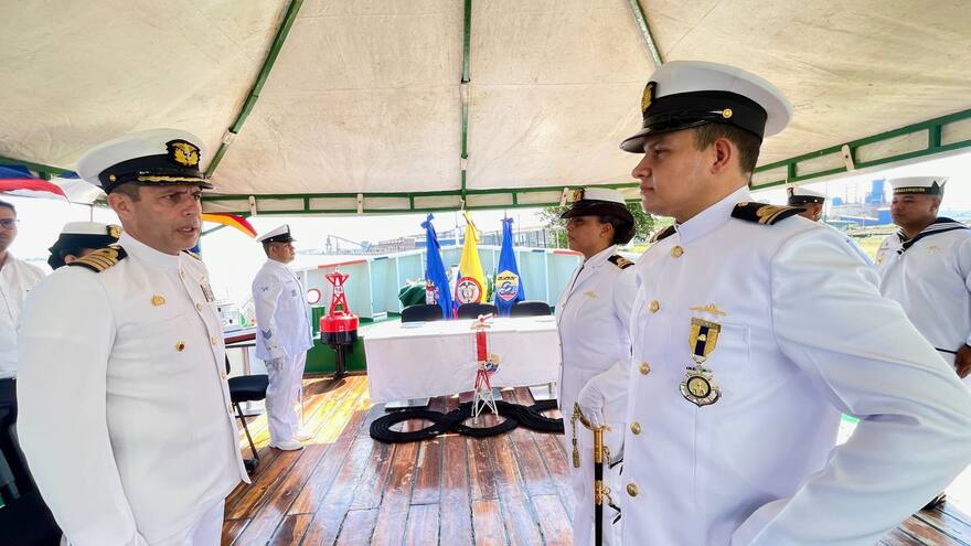 Javier Rojas Rivera, nuevo comandante del buque ARC ‘Ciénaga de Mallorquín’