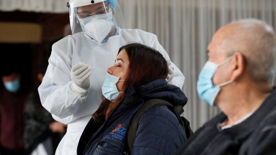 Minsalud asegura que pandemia en Colombia no ha terminado