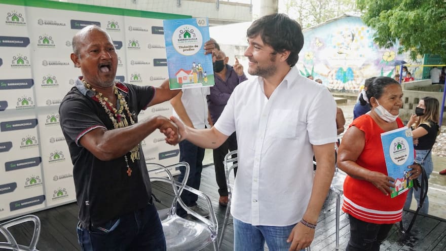 Fueron entregados más de 300 títulos de vivienda en Barranquilla