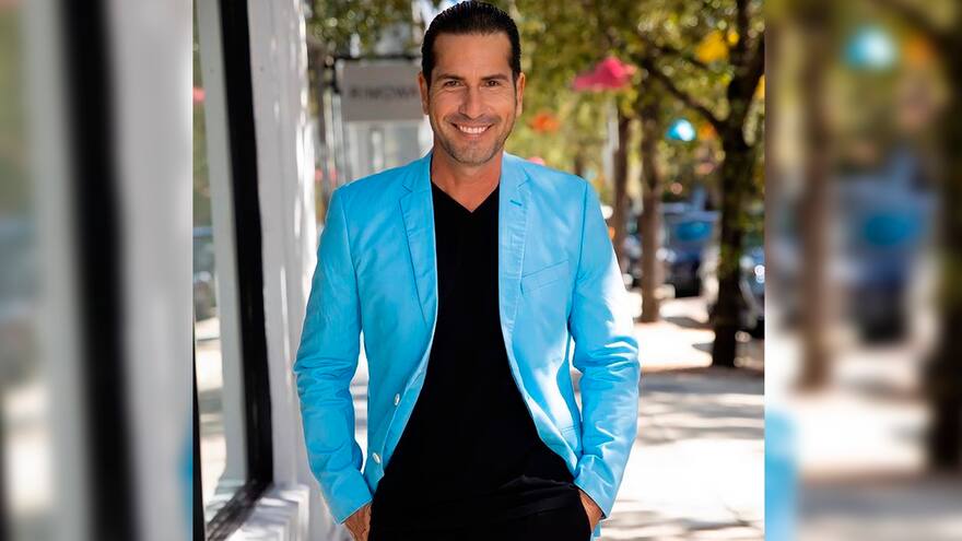 Gregorio Pernía asegura que vacunas anticovid son un plan de los Iluminati