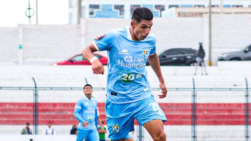 El colombiano Kevin Serna marcó tremendo gol en Perú y lo comparan con el que hizo Maradona en el Mundial de 1986