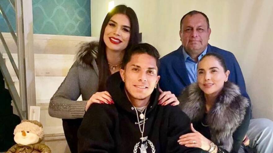 Madre del futbolista Carlos Salcedo lo señala por la muerte de su hermana