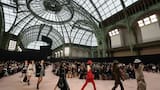 París reúne alrededor de cien desfiles y presentaciones en su Semana de Moda femenina