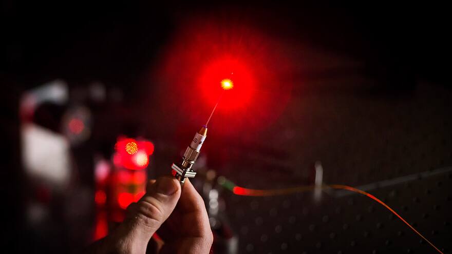 Australia desarrolla 'aguja inteligente' para operaciones de cerebro