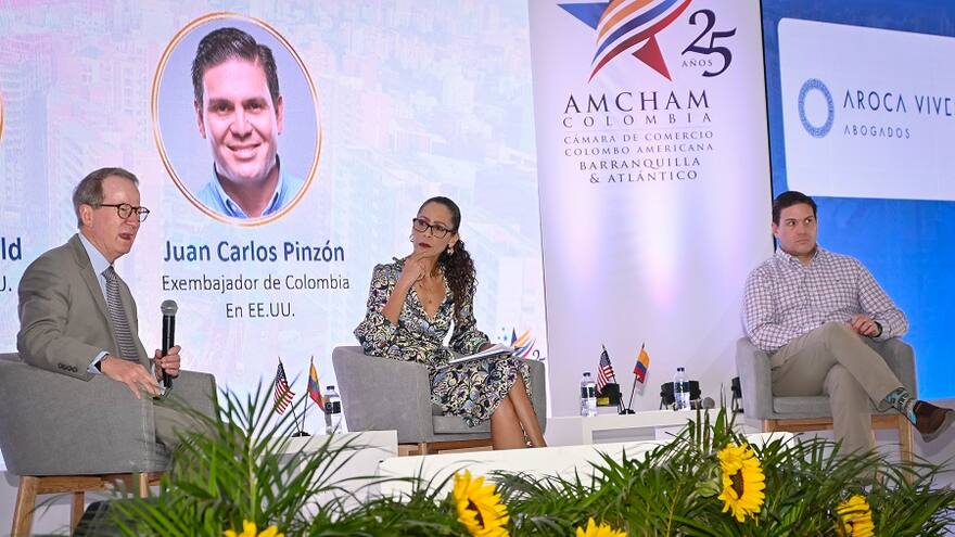 'Colombia y EE. UU. deben trabajar para reducir producción y consumo de droga'