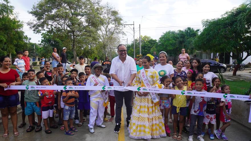 Benefician a más de 100 familias de Galapa con pavimentación de calle