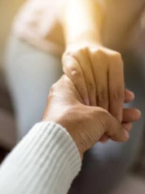 La mano de Dios| columna de Remberto Burgos